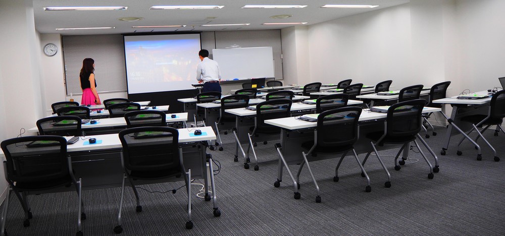 Pythonを無料で学べるスタートアップカレッジ